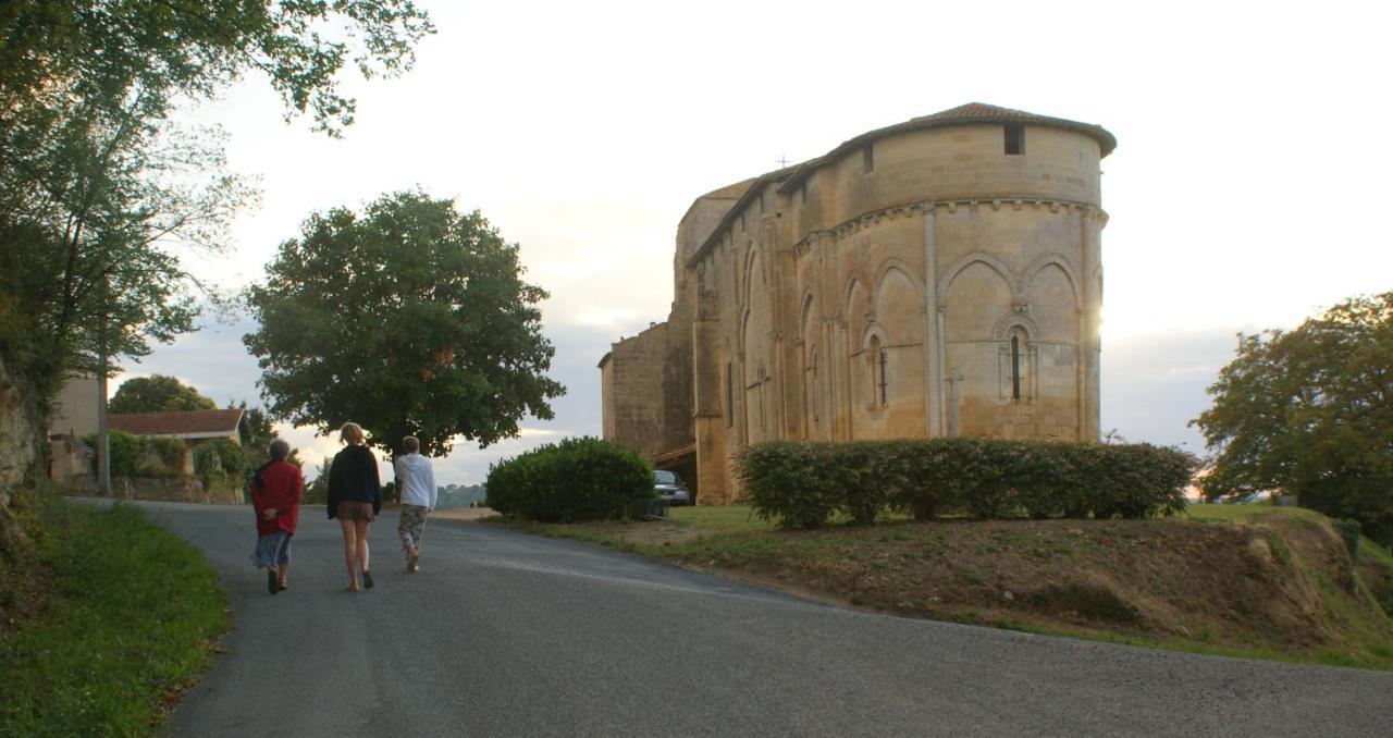 Romantic Gite Nr St Emilion With Private Pool And Views To Die For Pujols  Zewnętrze zdjęcie